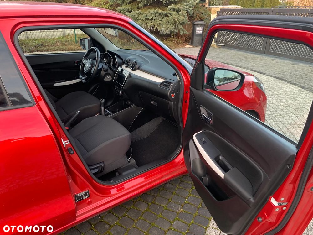 Suzuki Swift 1.2 SHVS Premium Plus - 16