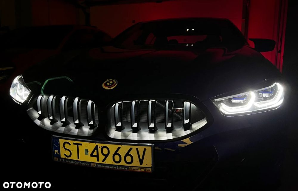 BMW Seria 8 - 15