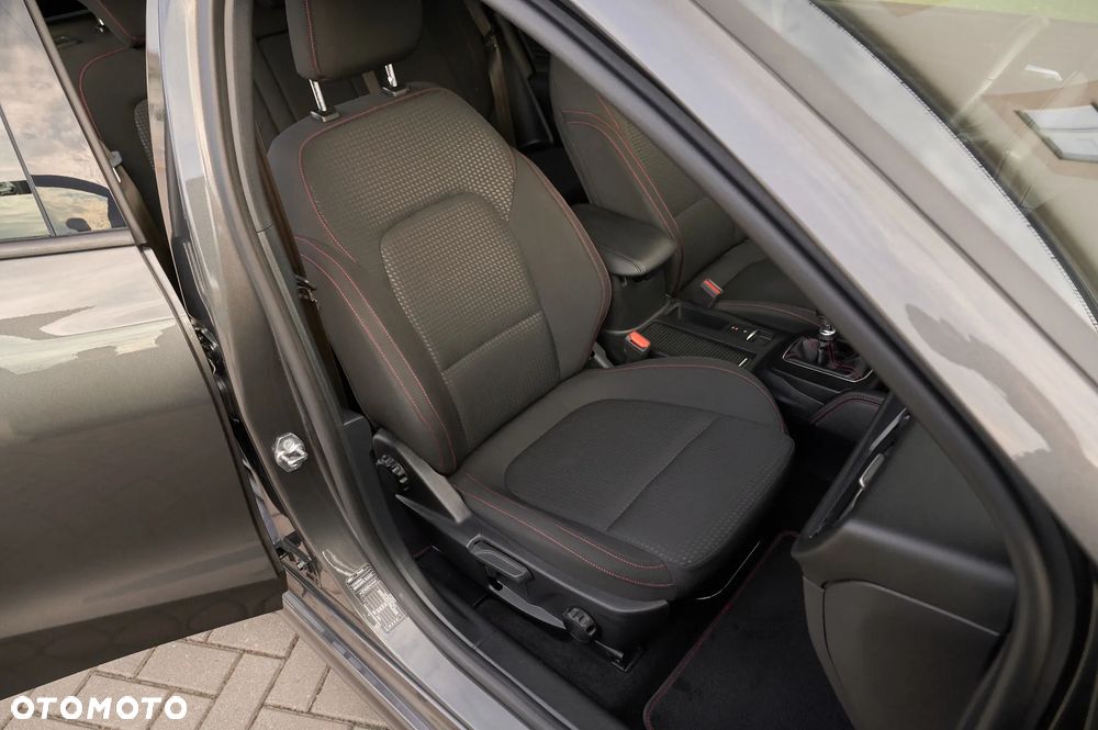 Ford Focus 1.5 EcoBlue S&S ST-LINE X - 28