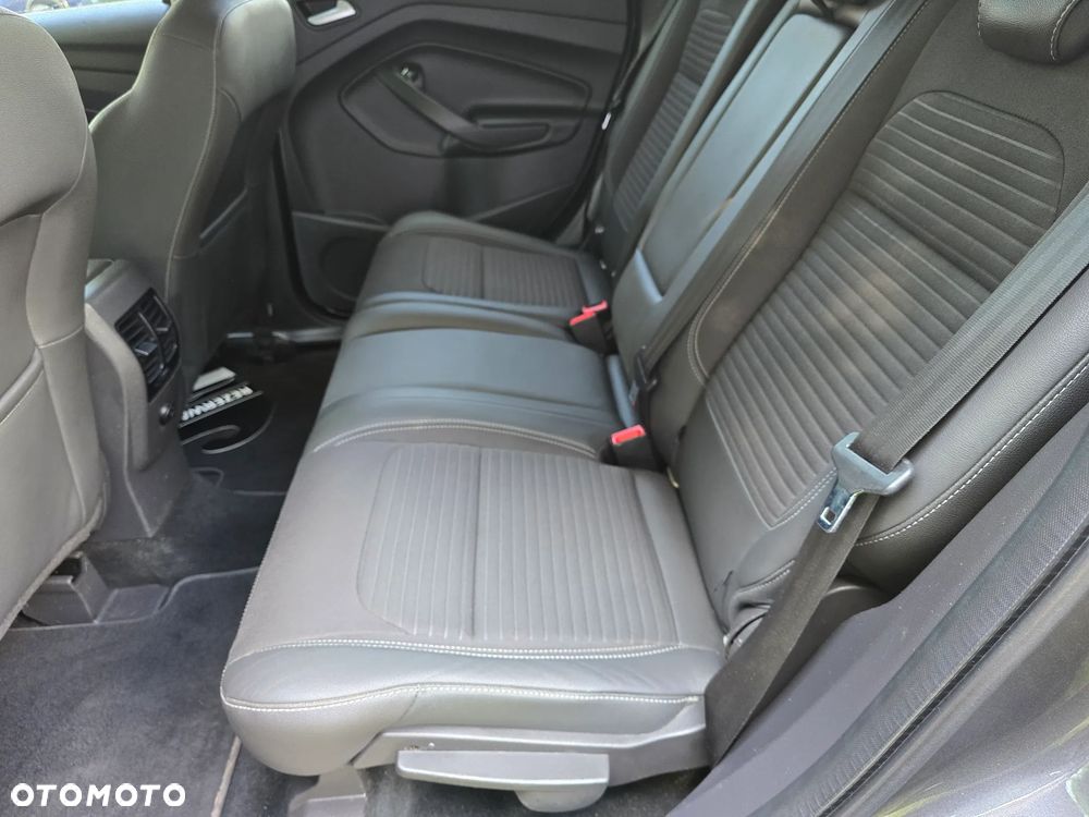 Ford Kuga 2.0 TDCi 4WD Titanium - 22