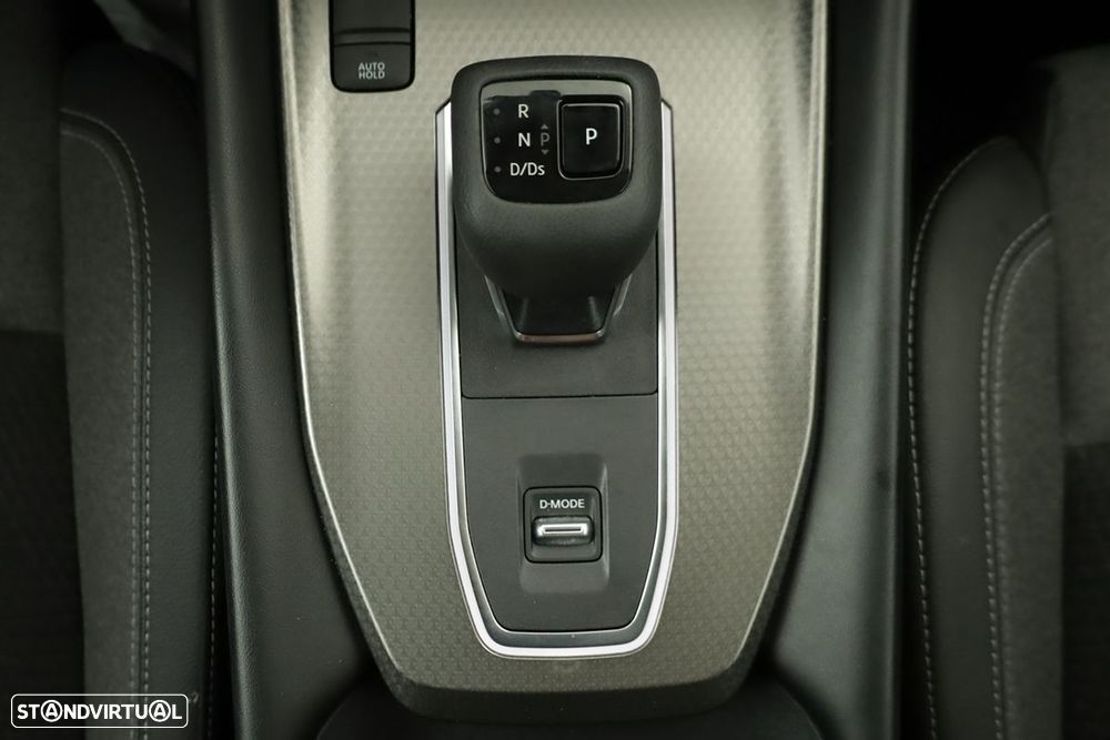 Nissan Qashqai 1.3 DIG-T N-Connecta LED Xtronic - 14