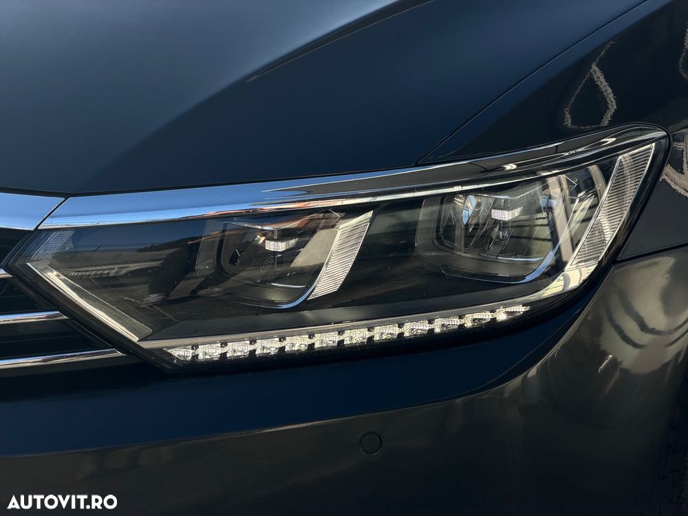 Volkswagen Passat 2.0 TDI SCR DSG Highline - 18