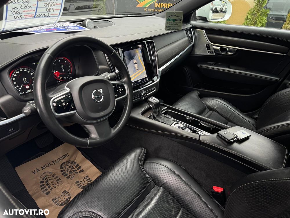 Volvo V90 D5 AWD - 33