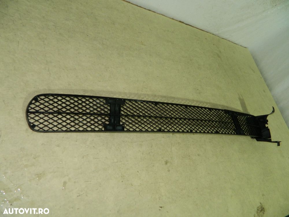 Grila intre proiectoare Fiat Ducato  /  Peugeot Boxer  /  Citroen Jumper, 2002, 2003, 2004, 2005, 2006, , LS130400904 - 7