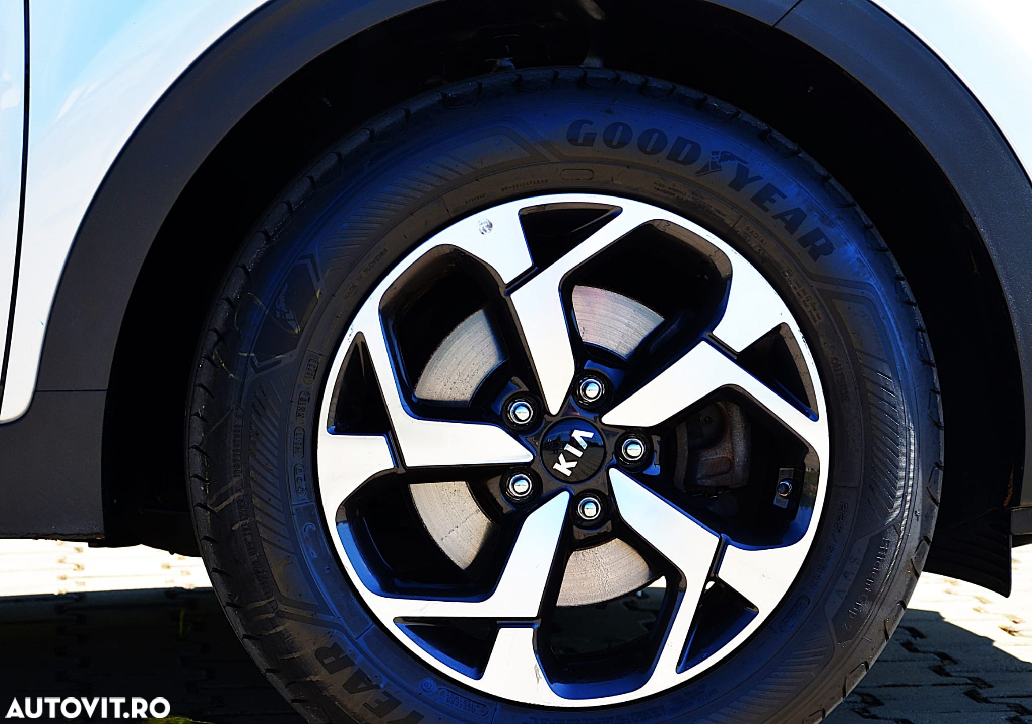 Kia Sportage 1.6 CRDI AWD Eco-Dynamics+ (48V M-H) DCT GT-Line - 14