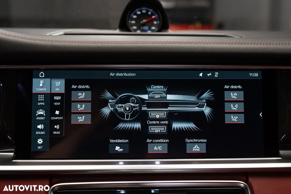 Porsche Panamera 4S - 24