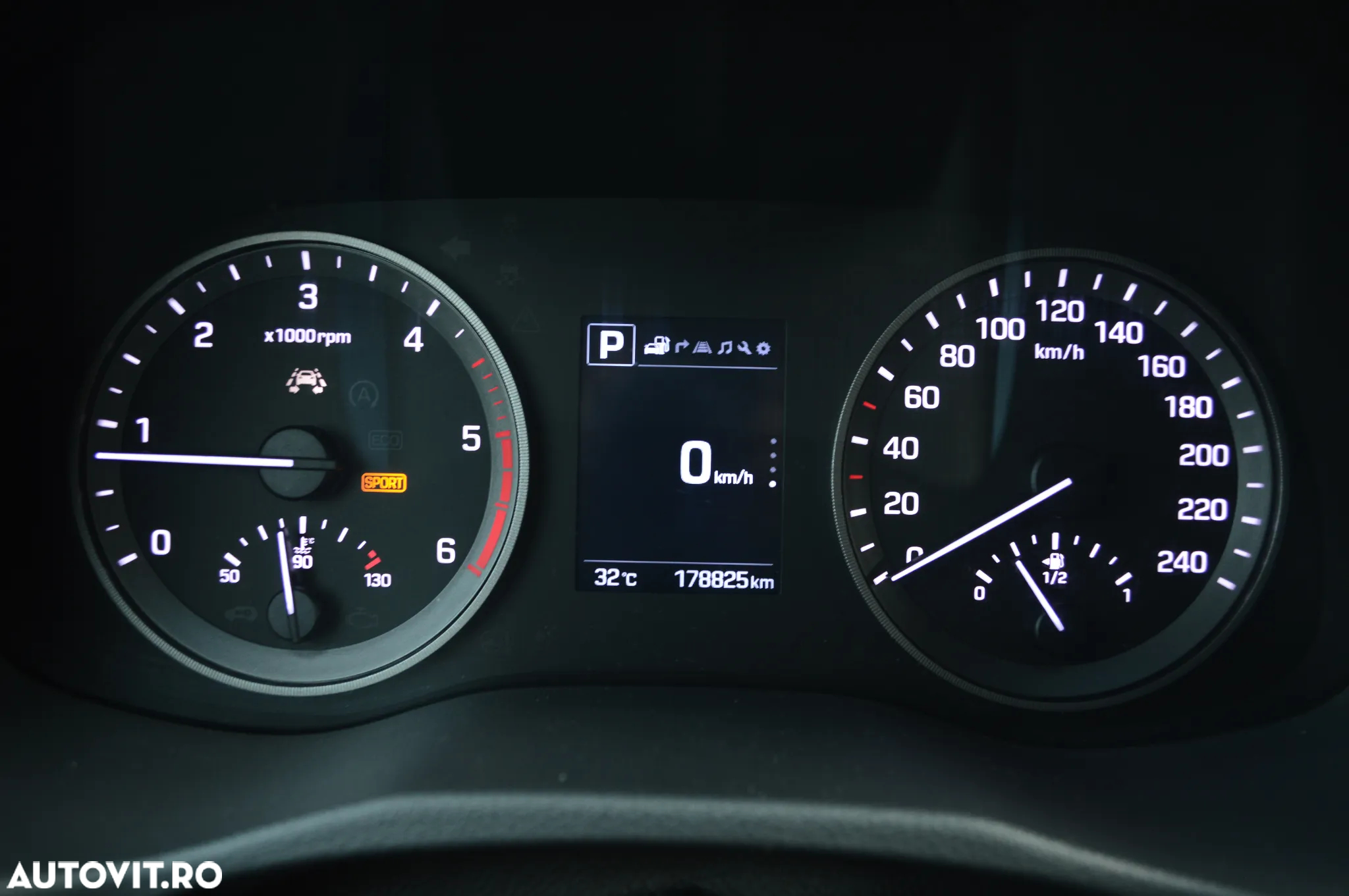 Hyundai Tucson blue 1.7 CRDi 2WD DCT Passion - 19