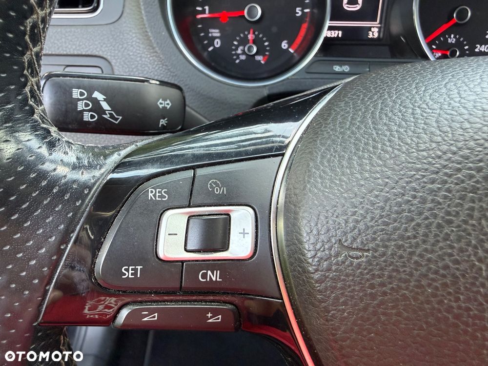 Volkswagen Polo Cross - 24