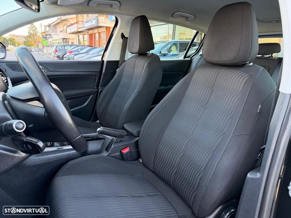 Peugeot 308 1.6 e-HDi Active - 9