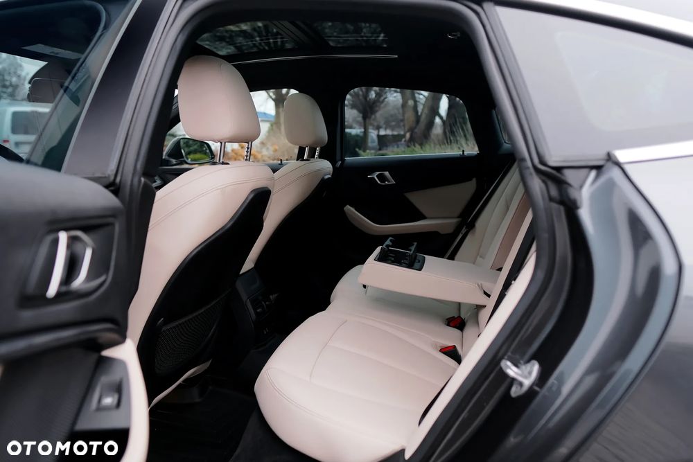 BMW Seria 2 225i xDrive Sport-Aut - 19