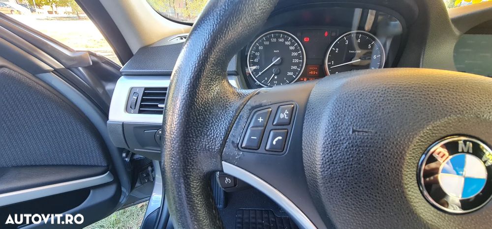 BMW Seria 3 - 26