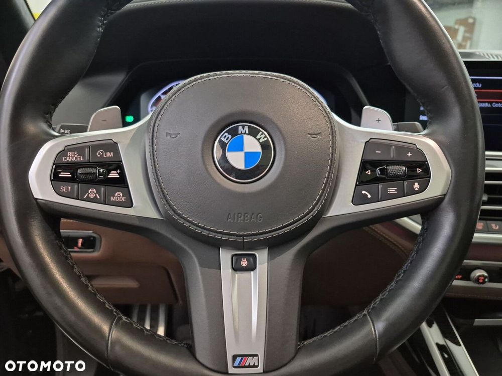 BMW X7 M50d sport - 33