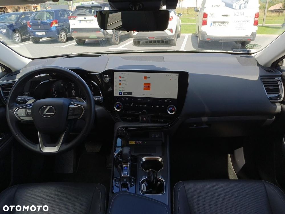 Lexus NX 350h Omotenashi AWD - 10