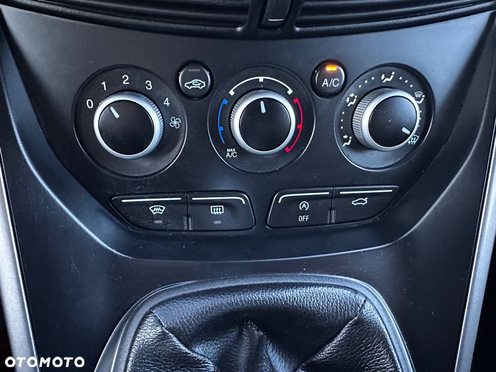 Ford Kuga - 20
