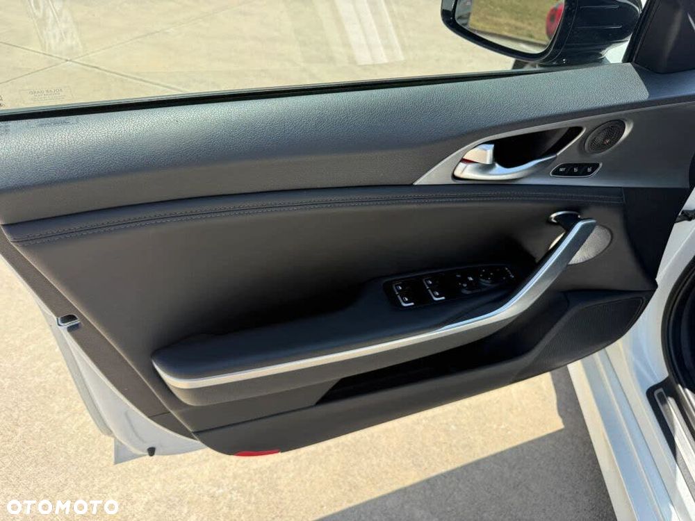 Kia Stinger 3.3 T-GDI AWD OPF GT - 15