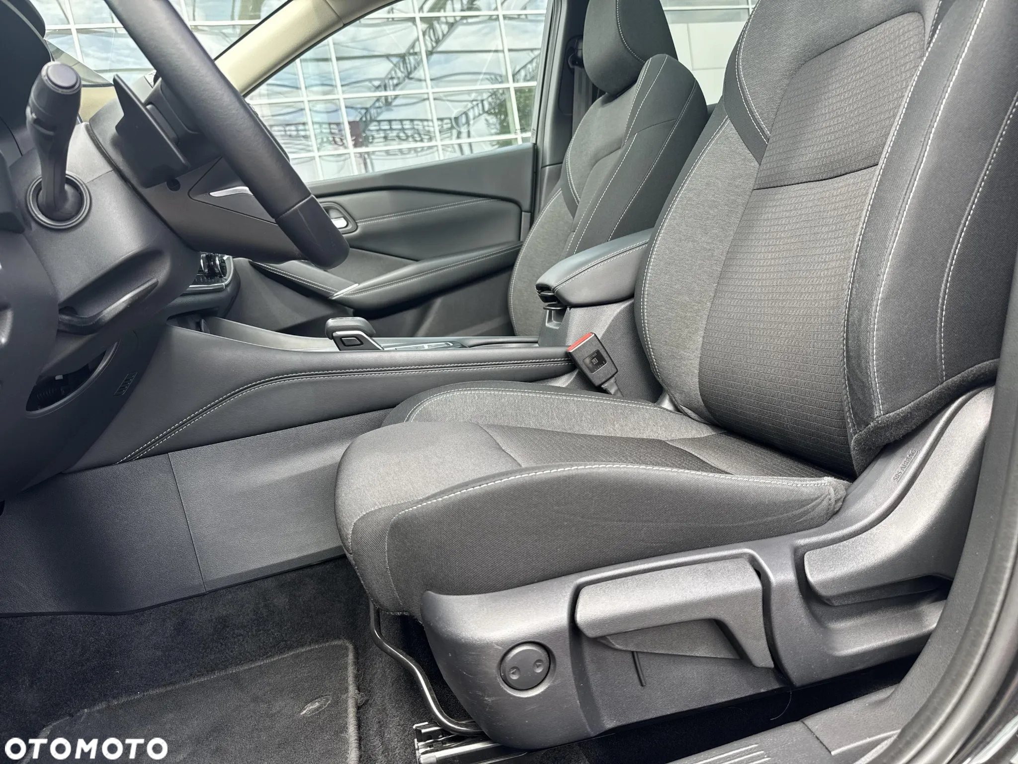 Nissan Qashqai 1.3 DIG-T mHEV N-Connecta Xtronic - 13