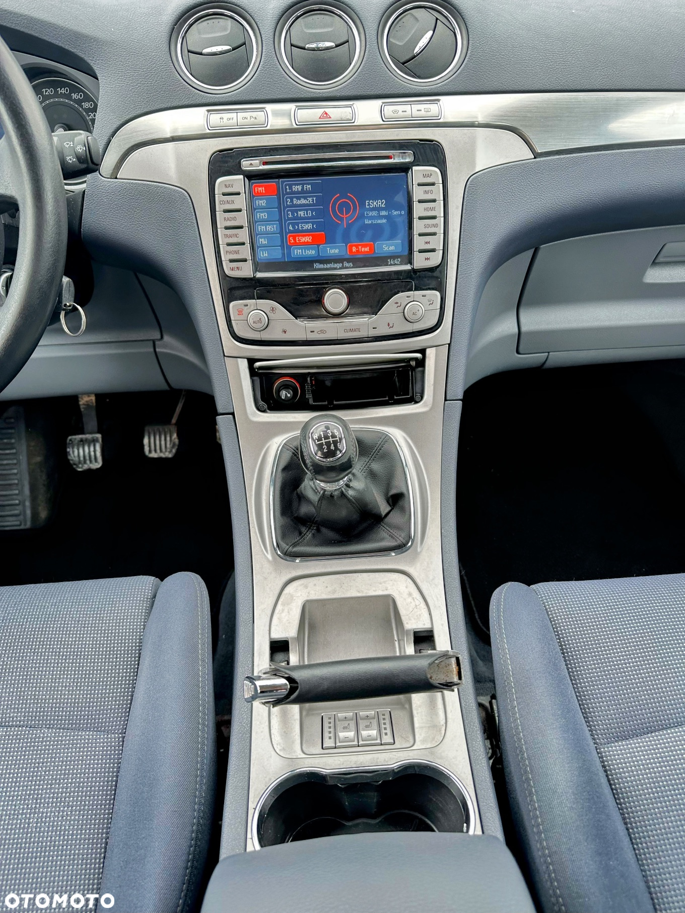 Ford S-Max - 10