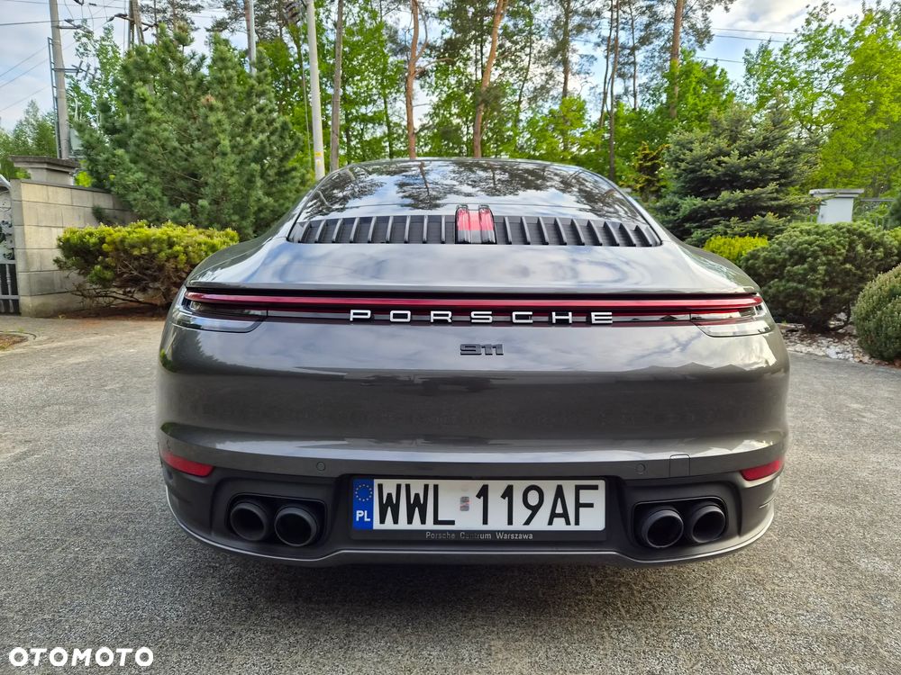 Porsche 911 Carrera - 5