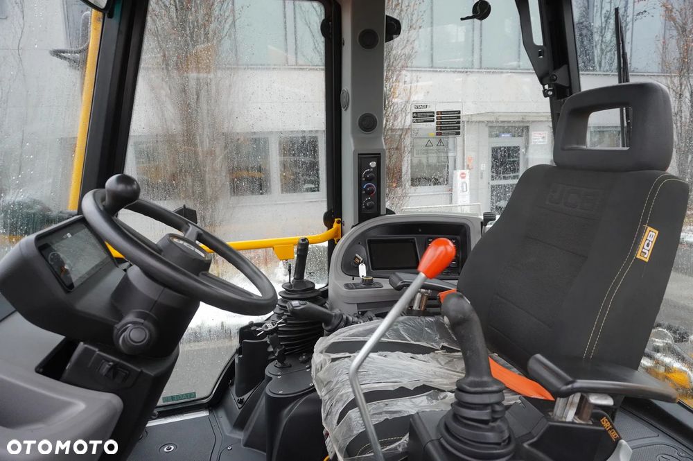 JCB 4CX PRO / 350 MTH!!! / 2023 / joysticki - 30