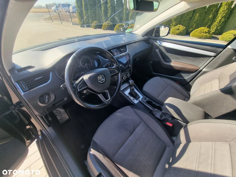 Skoda Octavia 2.0 TDI DSG Tour - 10