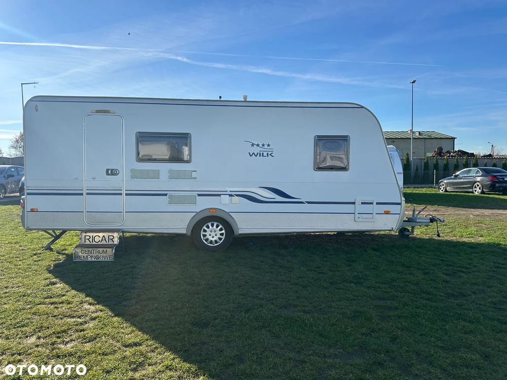 Wilk 550 S4 z przedsionkiem i napędem. ŁÓŻKA PIĘTROWE - 6 os. - 5