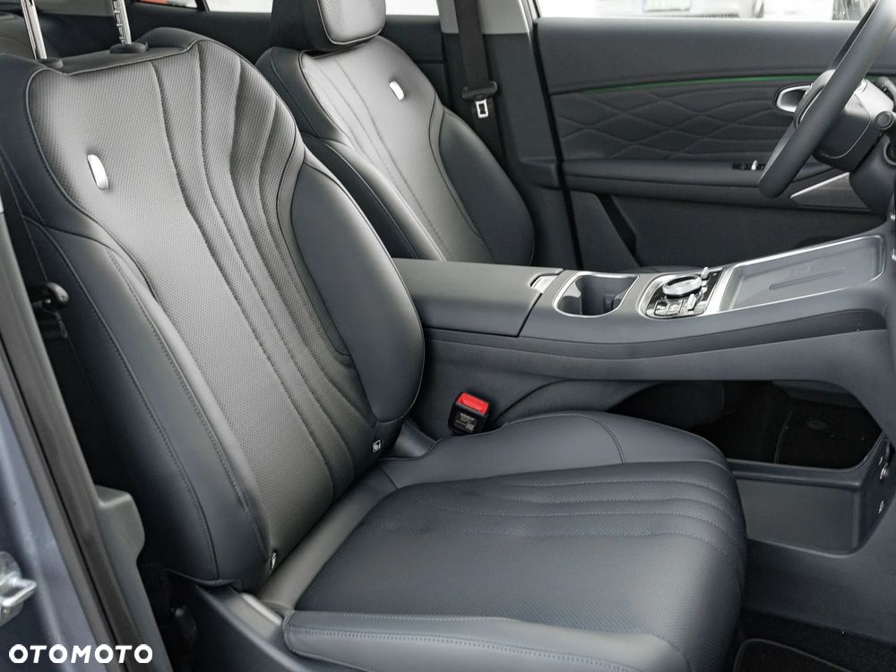 Geely Starray EM-i 1.5 PHEV Max - 20