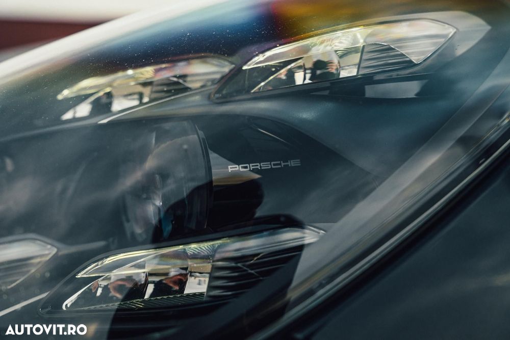 Porsche Panamera - 23