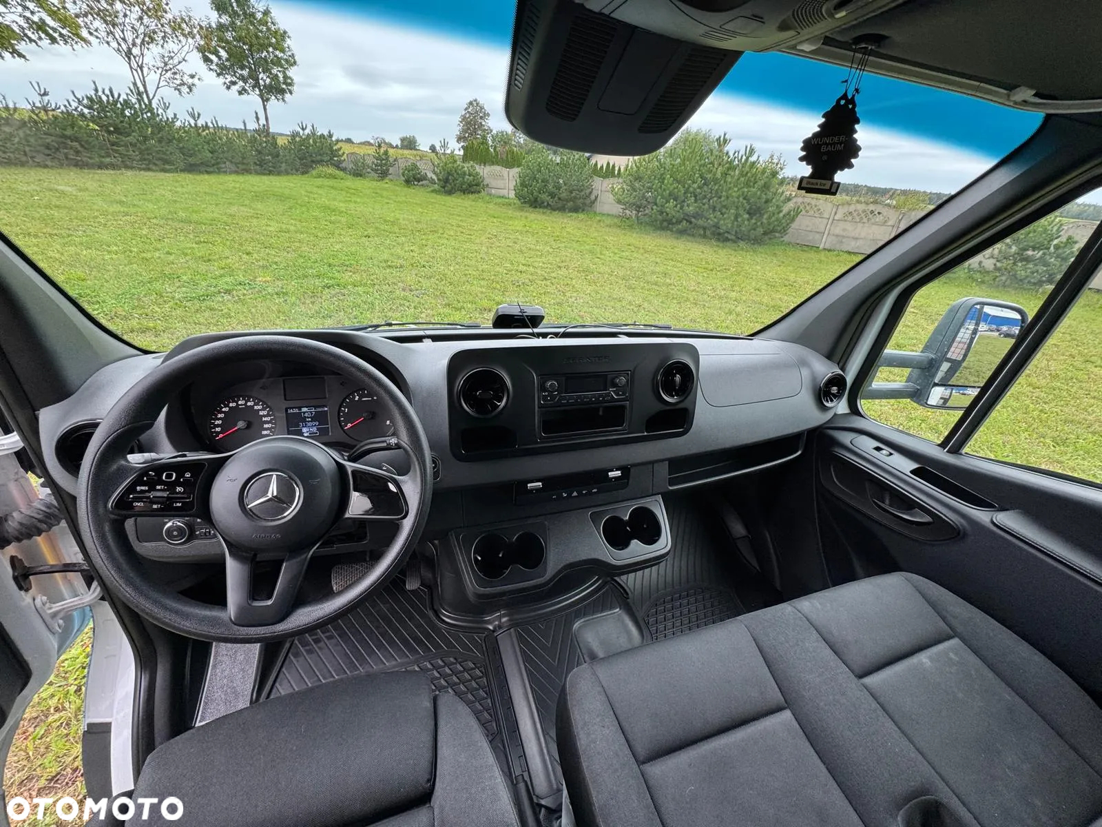 Mercedes-Benz Sprinter - 7