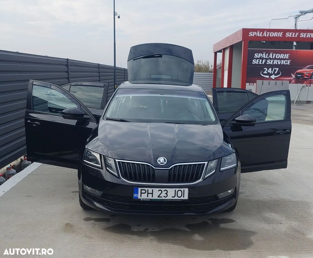 Skoda Octavia 1.6 TDI DSG Style - 8