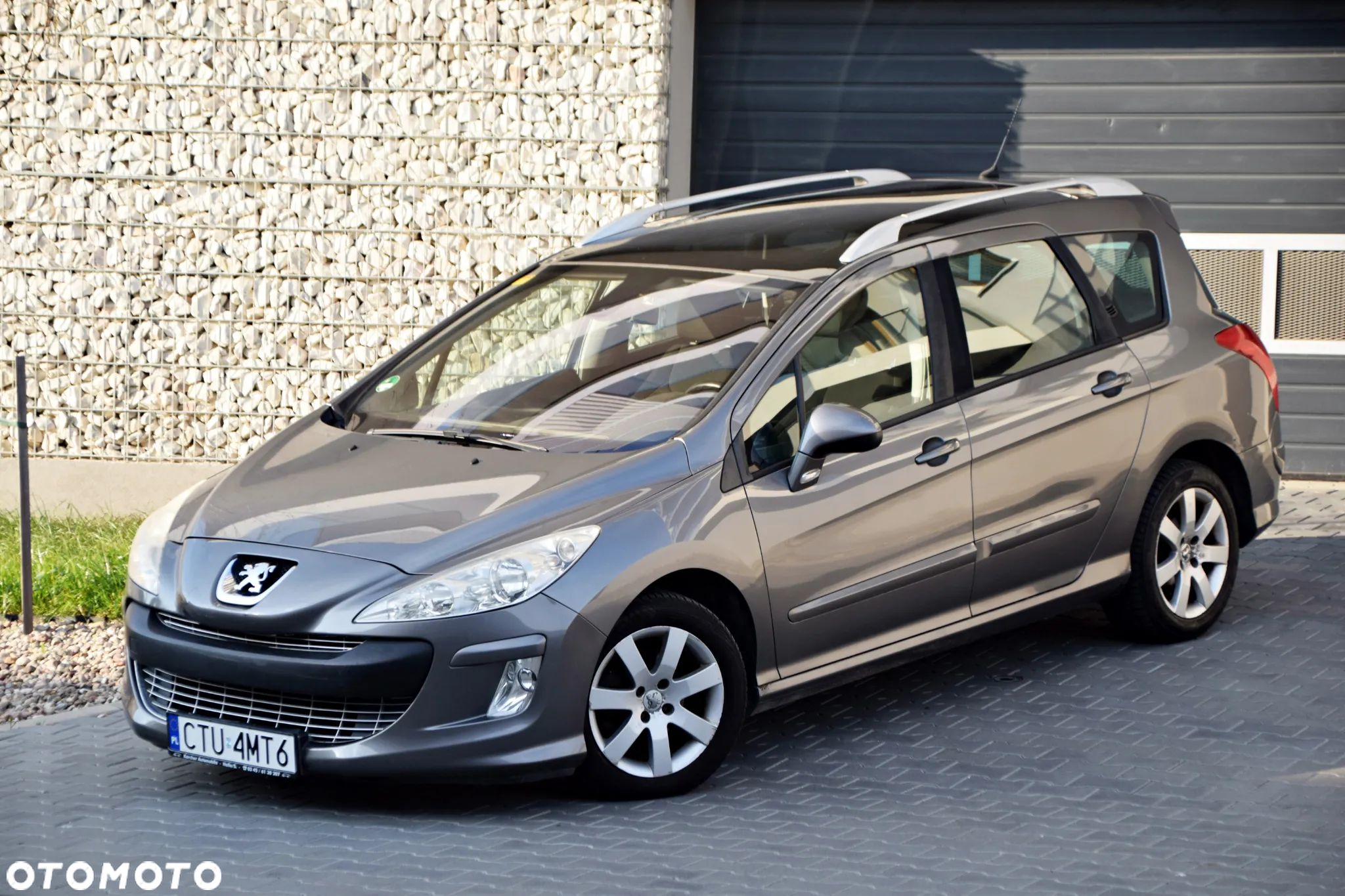 Peugeot 308 - 1