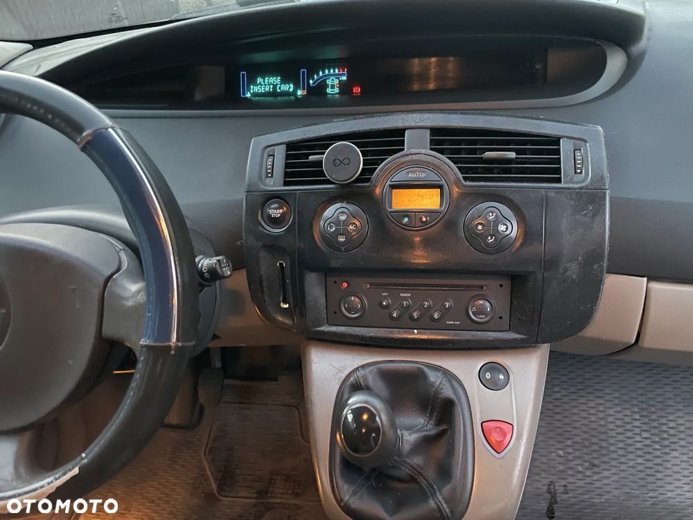 Renault Scenic 1.6 16V Authentique - 9