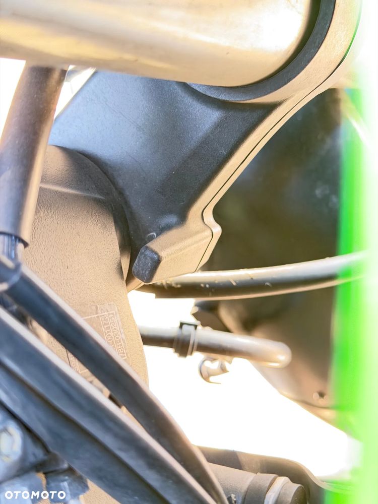 Kawasaki Ninja 1000 SX - 38