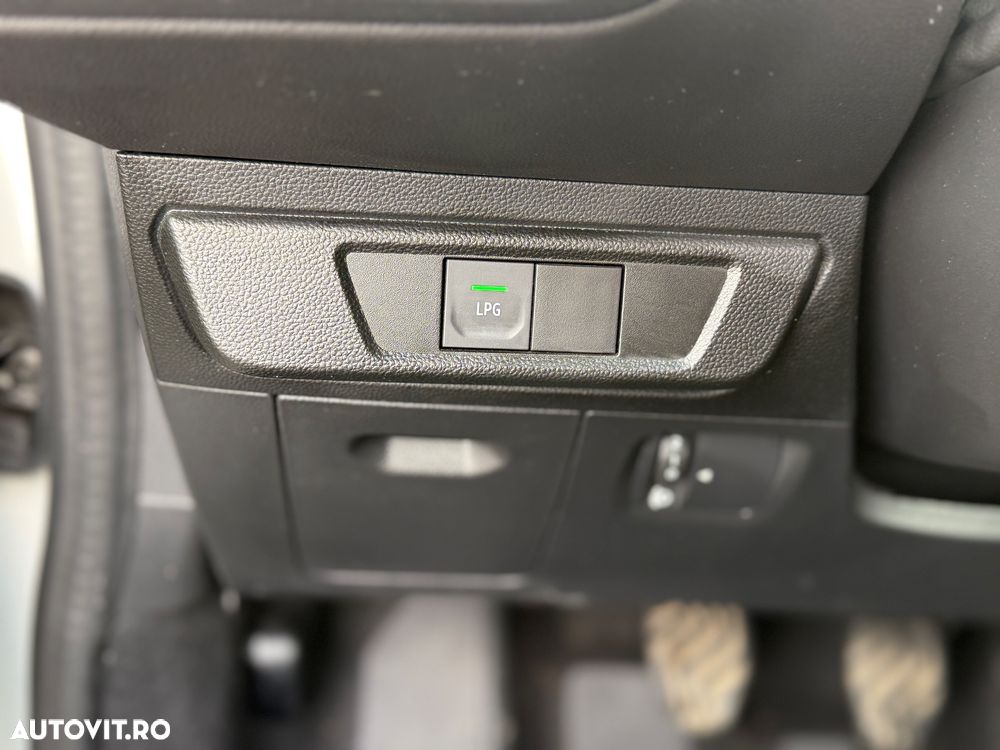Dacia Logan TCe 90 MT5 Comfort - 9