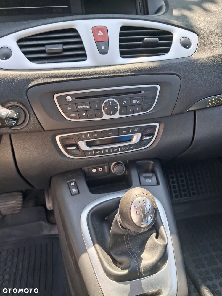 Renault Scenic TCe 130 Dynamique - 4