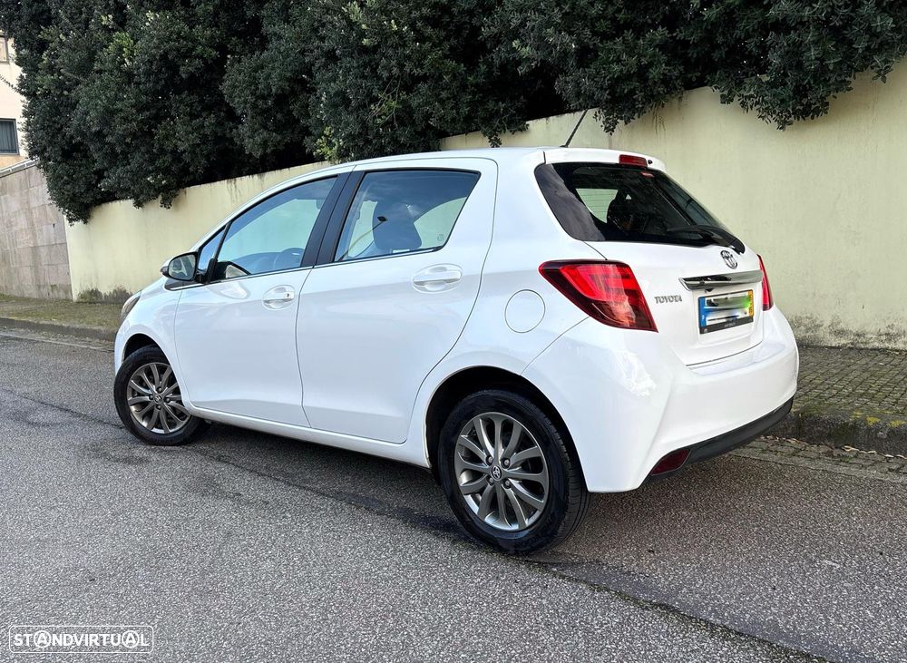 Toyota Yaris 1.0 VVT-i Comfort +PS Style+P.Techno - 3