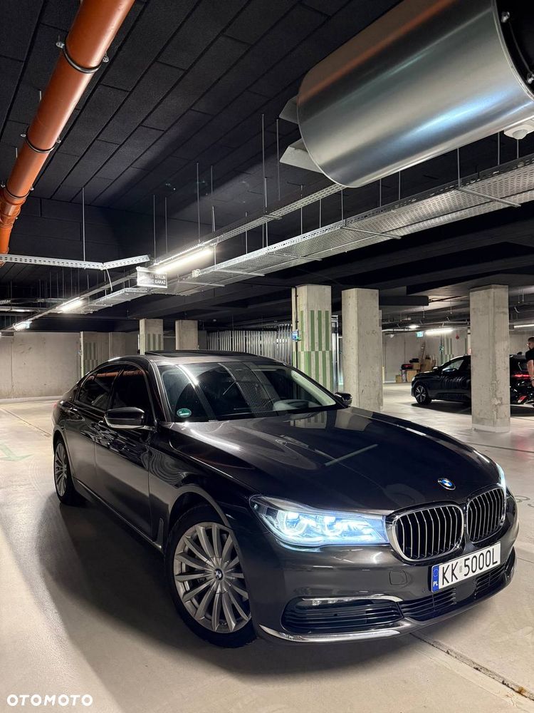 BMW Seria 7 740d xDrive - 4