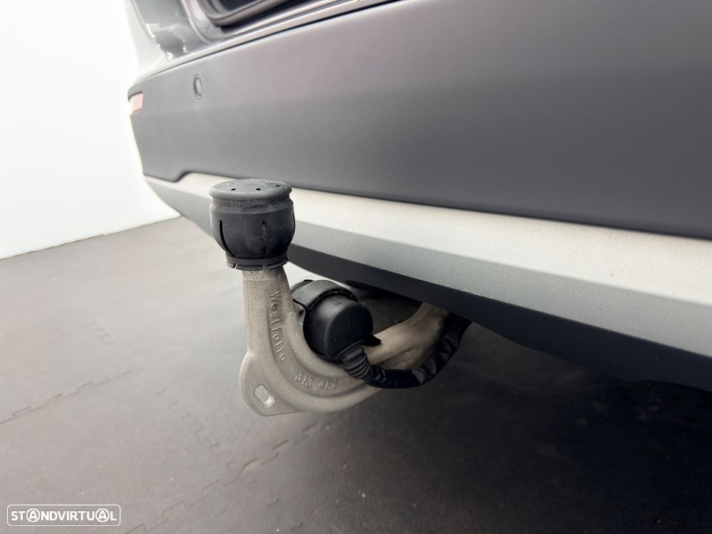 Mercedes-Benz GLA 250 e 8G-DCT Edition Progressive Line - 34