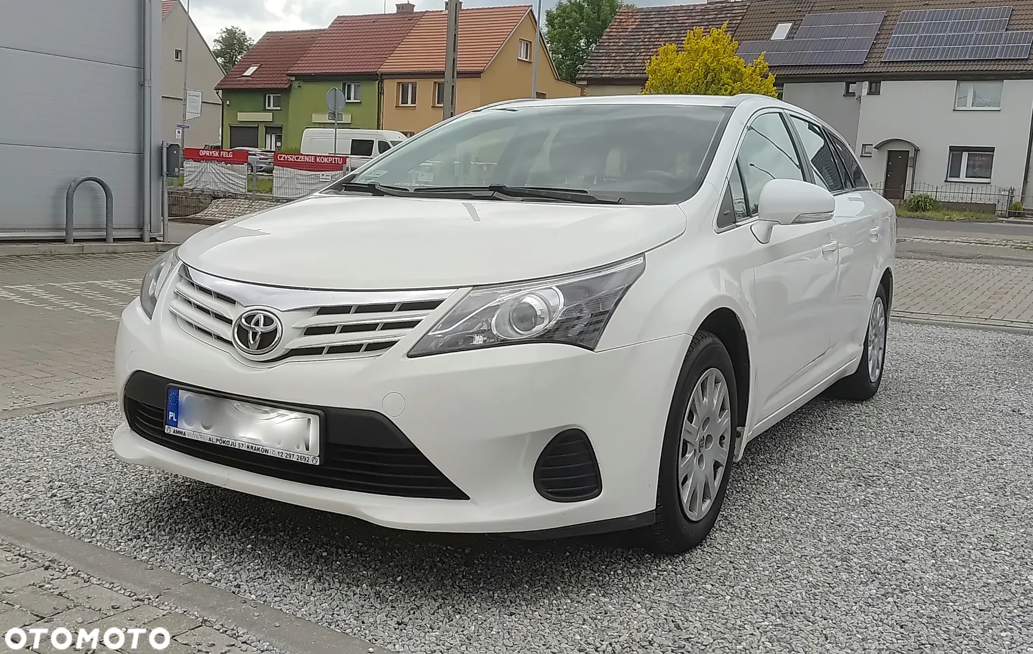 Toyota Avensis - 14