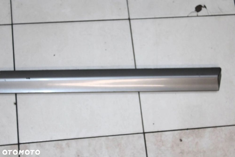 LISTWA DRZWI PRZEDNICH PRAWY PRZÓD AUDI A4 B6 B7 S-LINE LY7Q - 3
