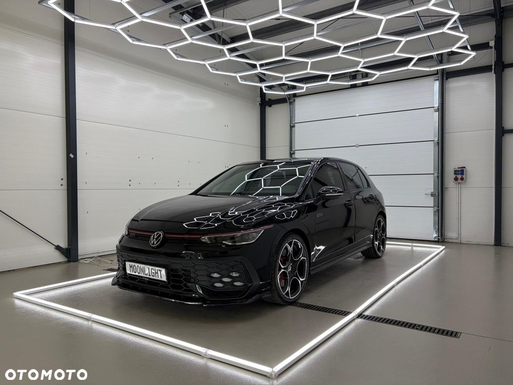 Volkswagen Golf - 3
