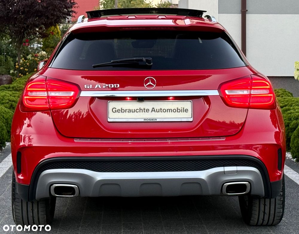 Mercedes-Benz GLA 200 AMG Line - 3