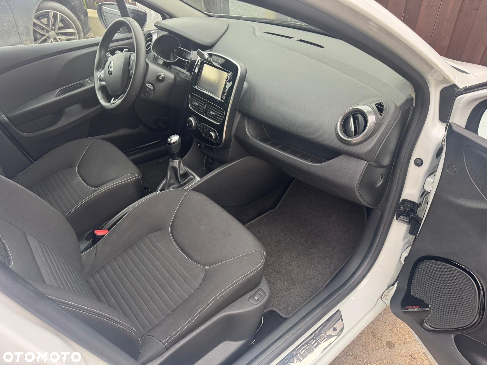 Renault Clio 0.9 Energy TCe Intens - 12