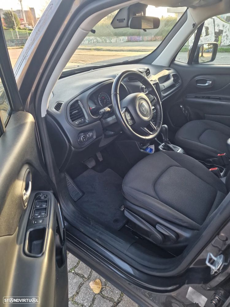 Jeep Renegade 1.3 T Night Eagle DCT - 11