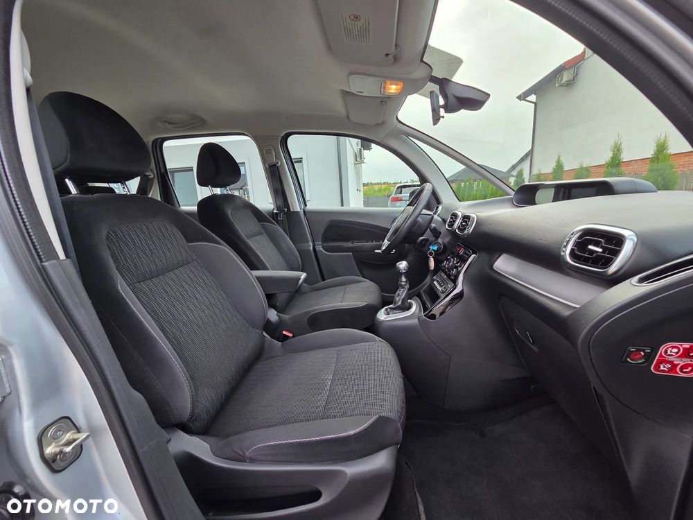 Citroën C3 Picasso 1.6i Exclusive - 19