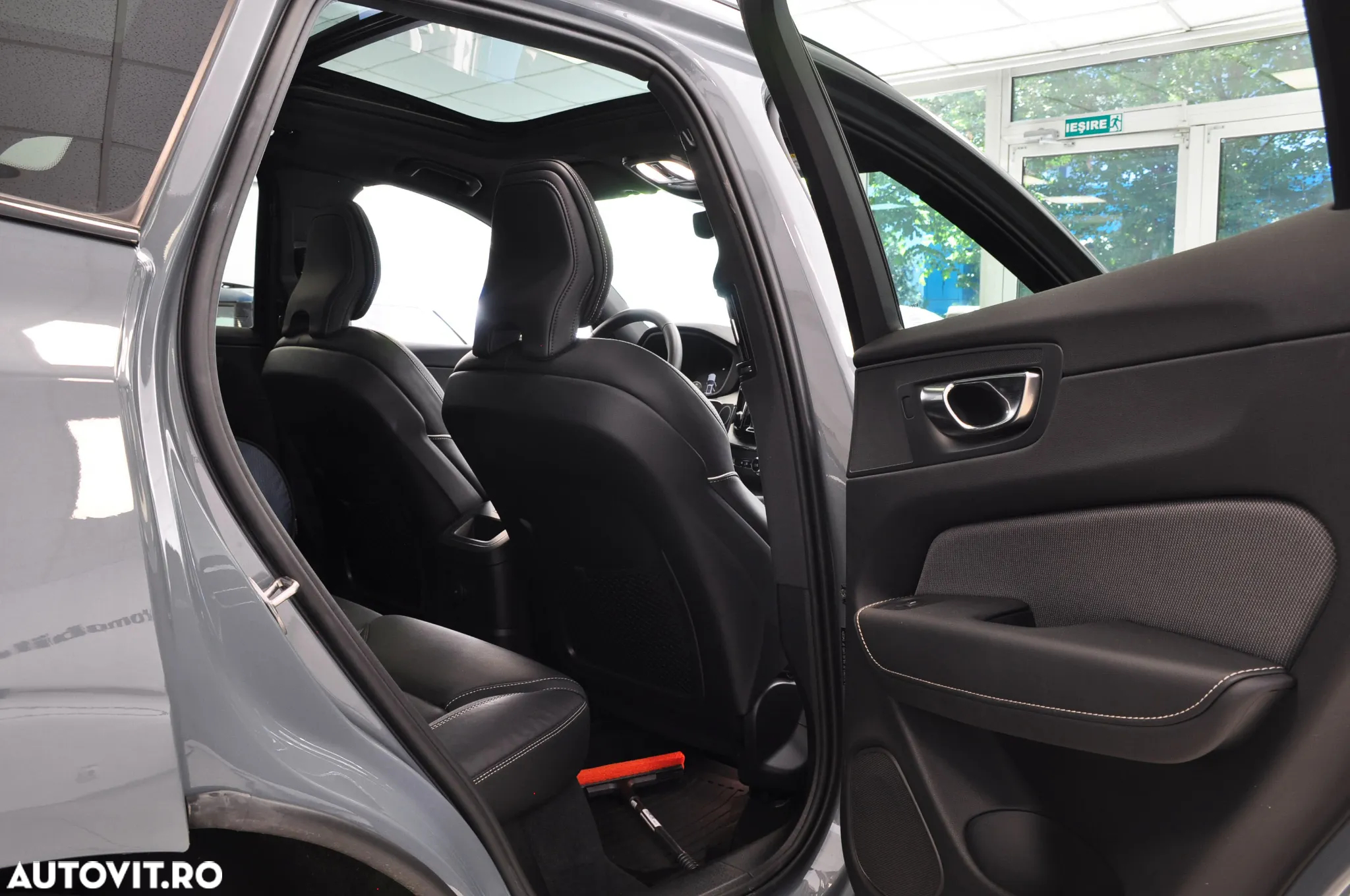 Volvo XC 60 T6 AWD Plug-in Hybrid Plus Bright - 7