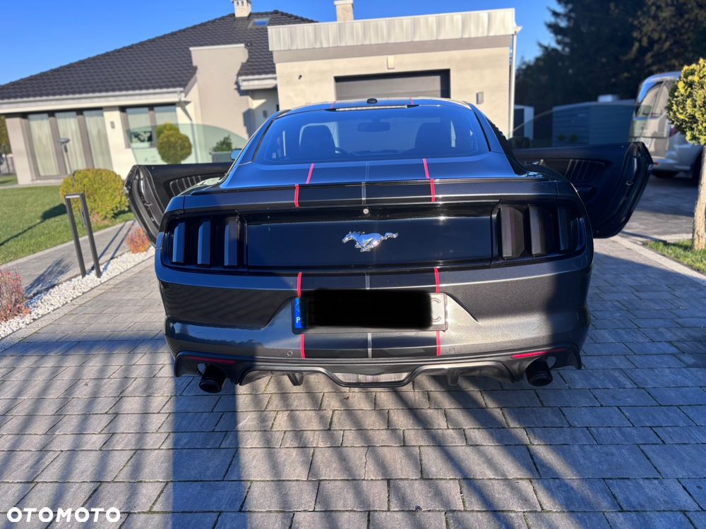 Ford Mustang 2.3 EcoBoost - 9
