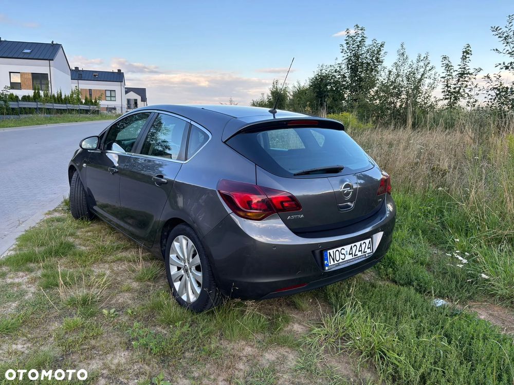 Opel Astra 1.6 Automatik Cosmo - 4