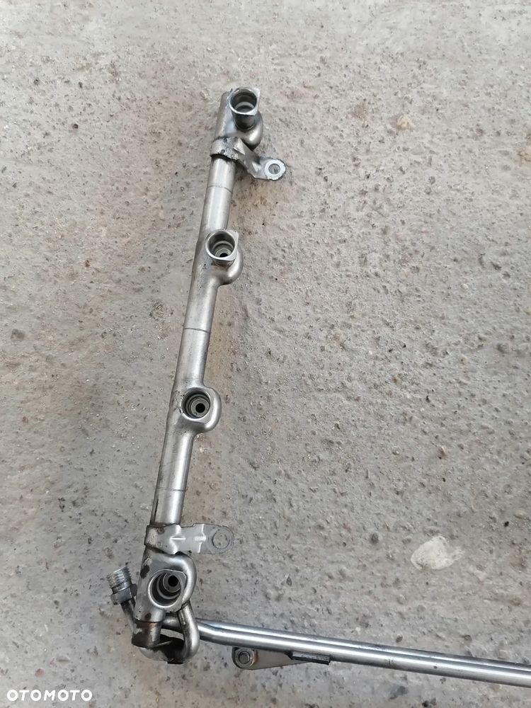 Listwa Wtryskowa Audi OE 077133681AA 3.7 4.2 V8 - 2