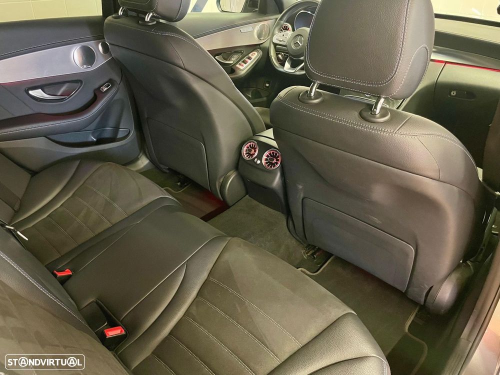 Mercedes-Benz C 300 de AMG Line - 38