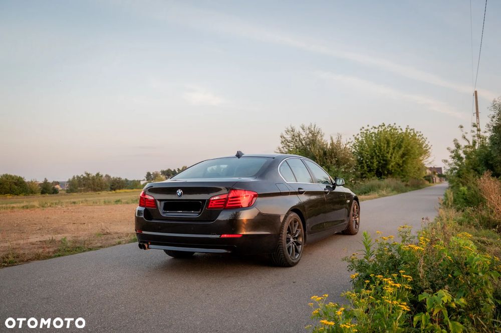 BMW Seria 5 520d Efficient Dynamics Edition - 10